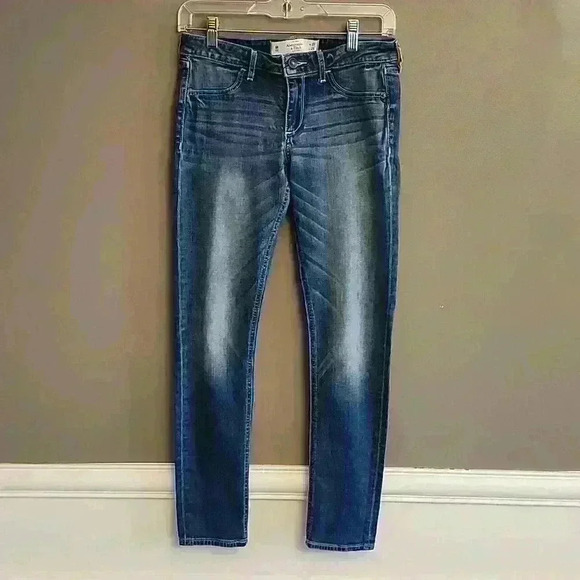 Abercrombie & Fitch Denim - Abercrombie and Fitch Blue Denim Jegging Jean